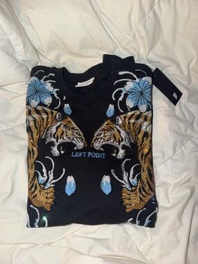 Left Point Rhinestone Crewneck (Black)